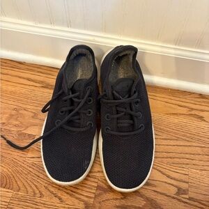 Allbirds Men's Blue Tree Runners size 10